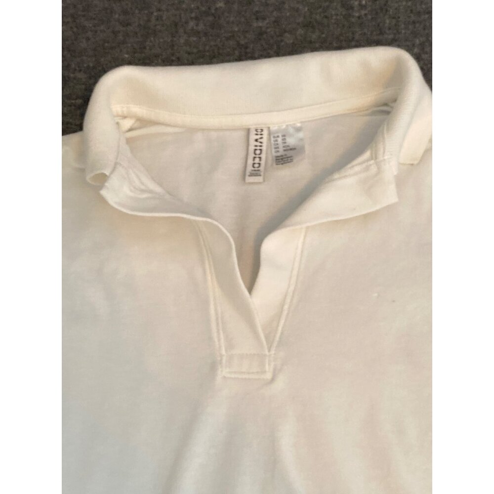 2 H&M Divided SS Crop Top Blue Tee T Shirt & White Crop Top V Neck Collar XS - Picture 4 of 8